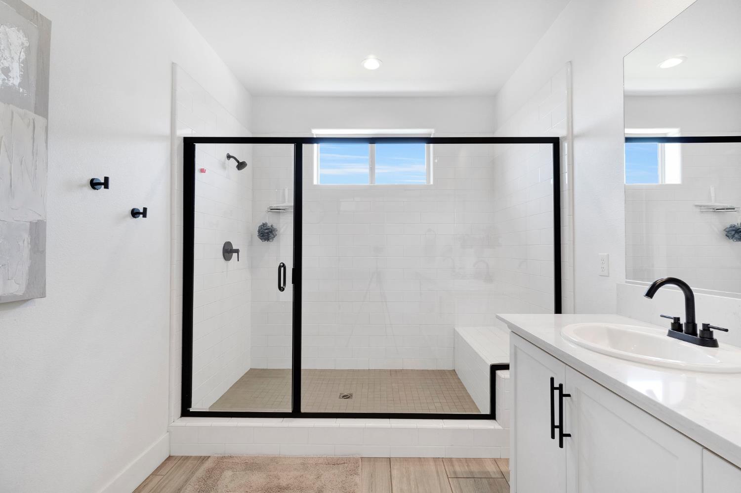 1020 Treasure Hills Dr, Madera, CA 93636