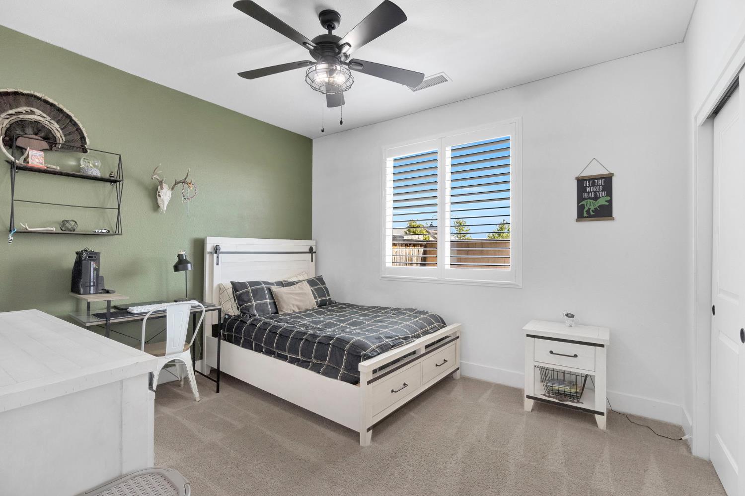 1020 Treasure Hills Dr, Madera, CA 93636