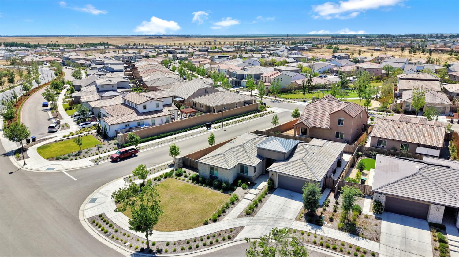 1020 Treasure Hills Dr, Madera, CA 93636