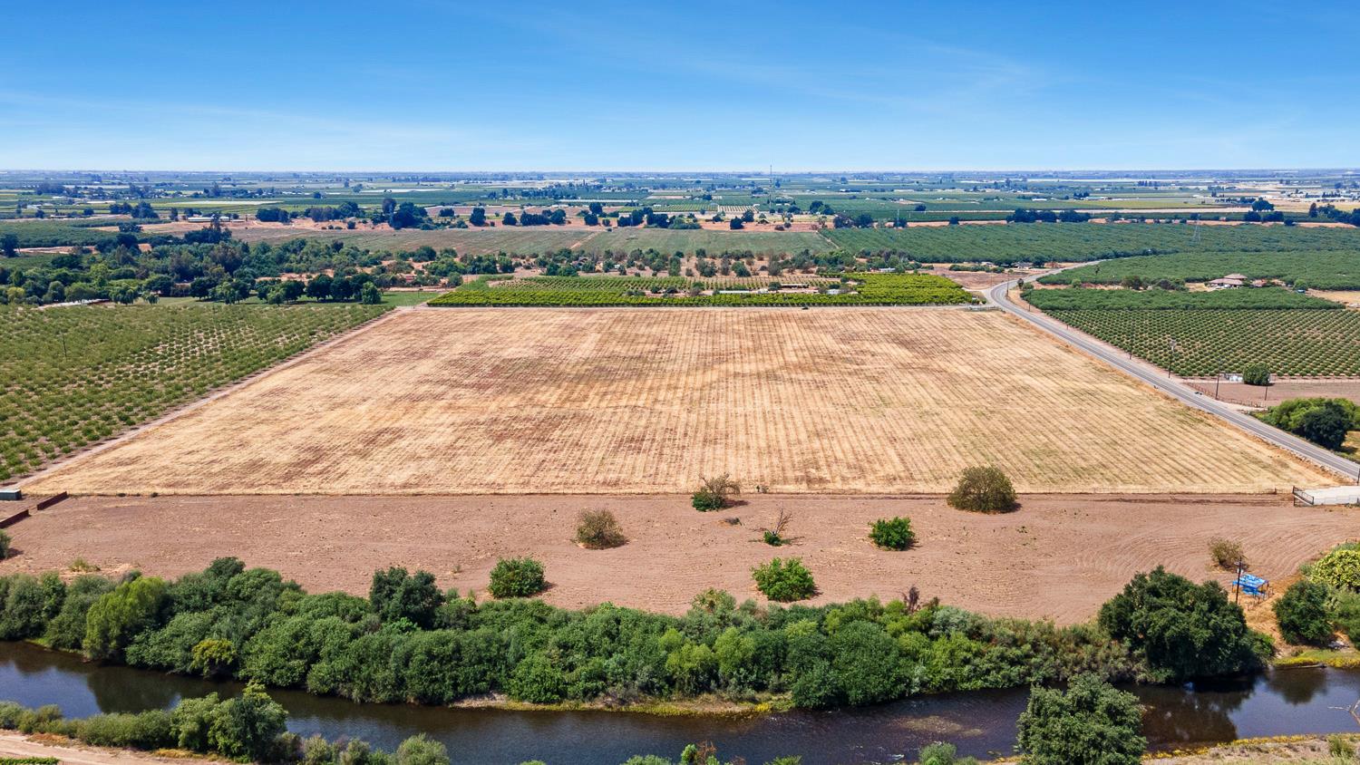 0 00 E Goodfellow, Sanger, CA 93657