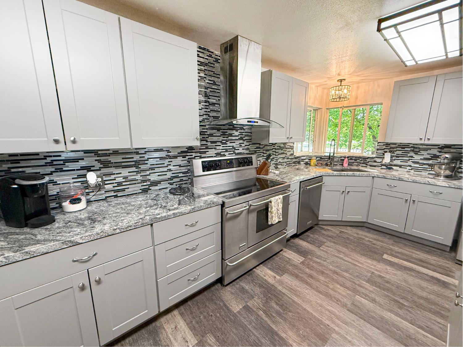 2708 N Maple Ave, Fresno, CA 93703