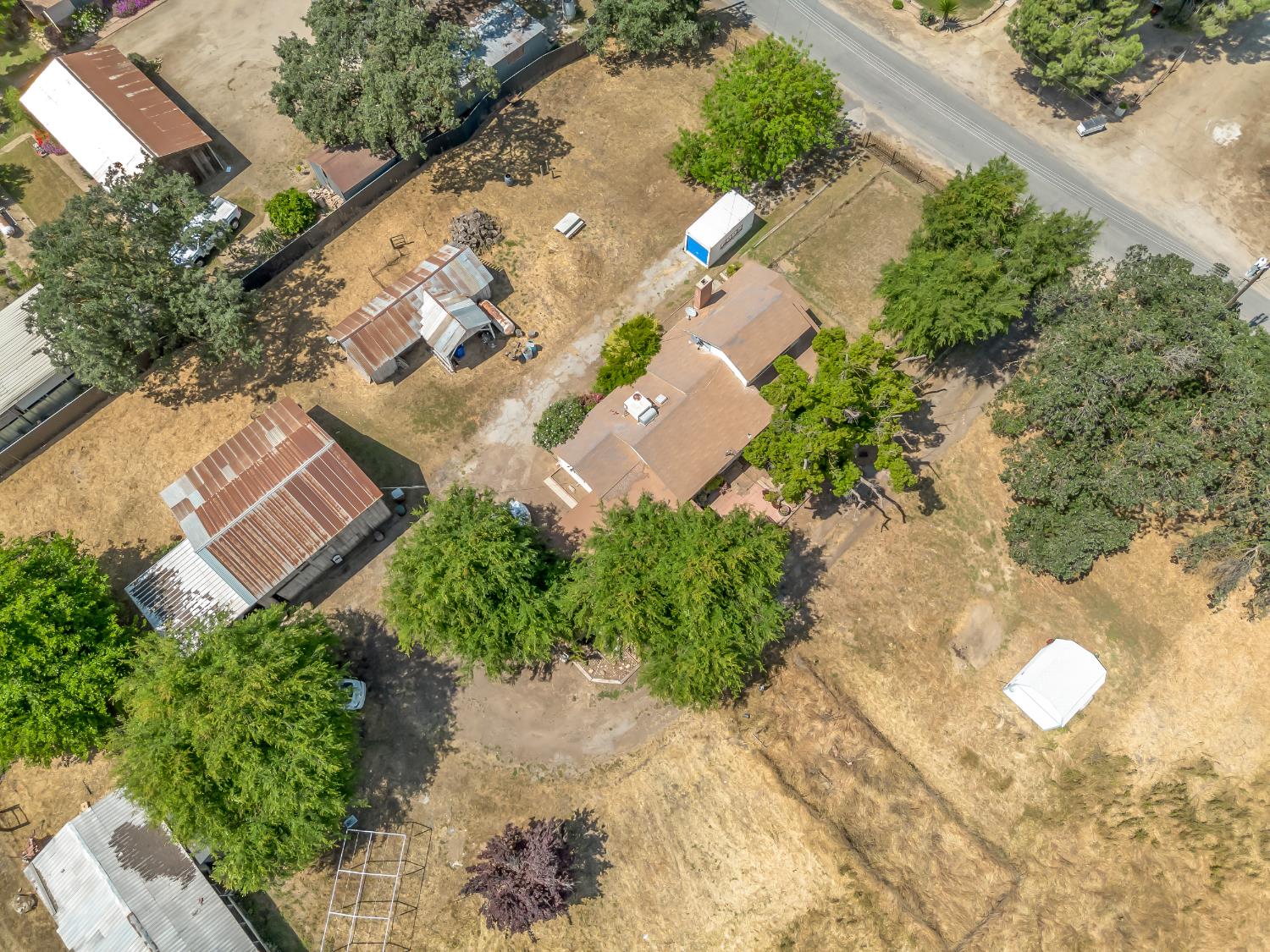 6815 Avenue 404, Dinuba, CA 93618