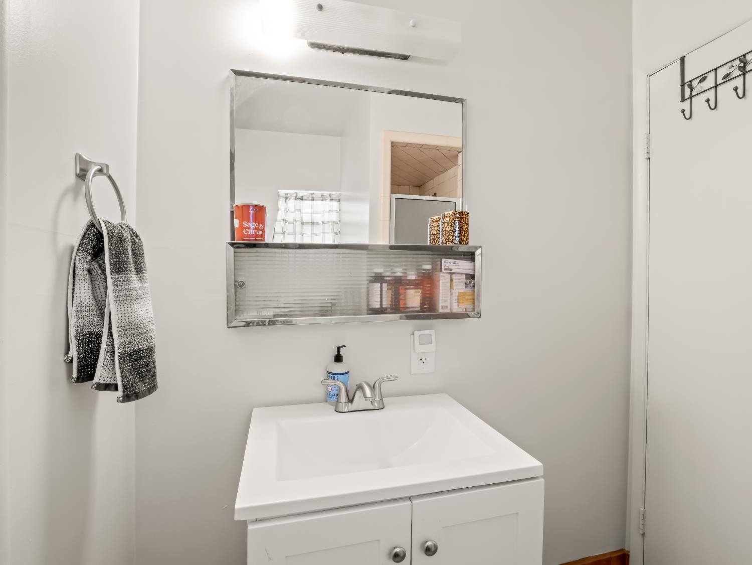 6815 Avenue 404, Dinuba, CA 93618