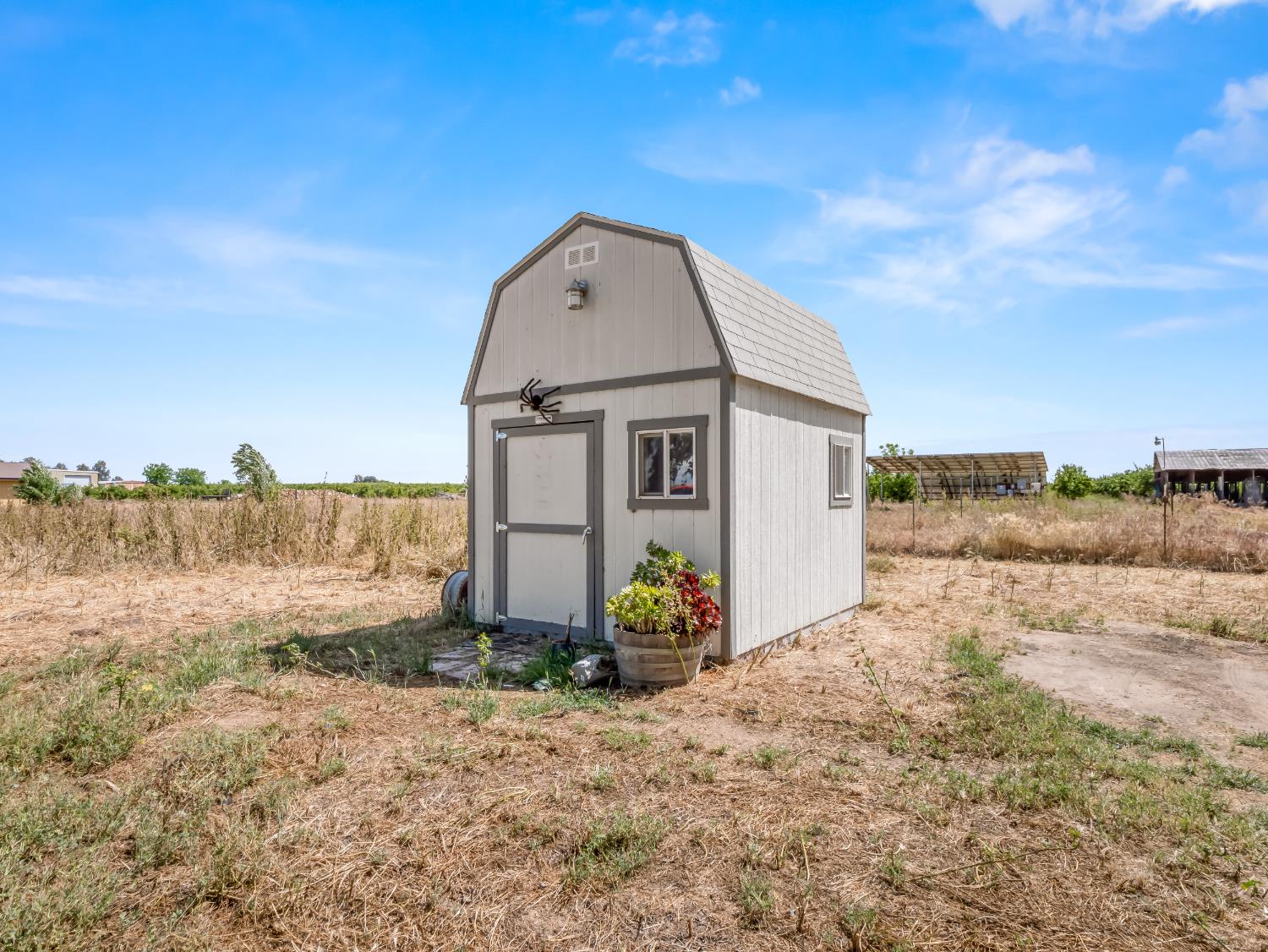 6815 Avenue 404, Dinuba, CA 93618