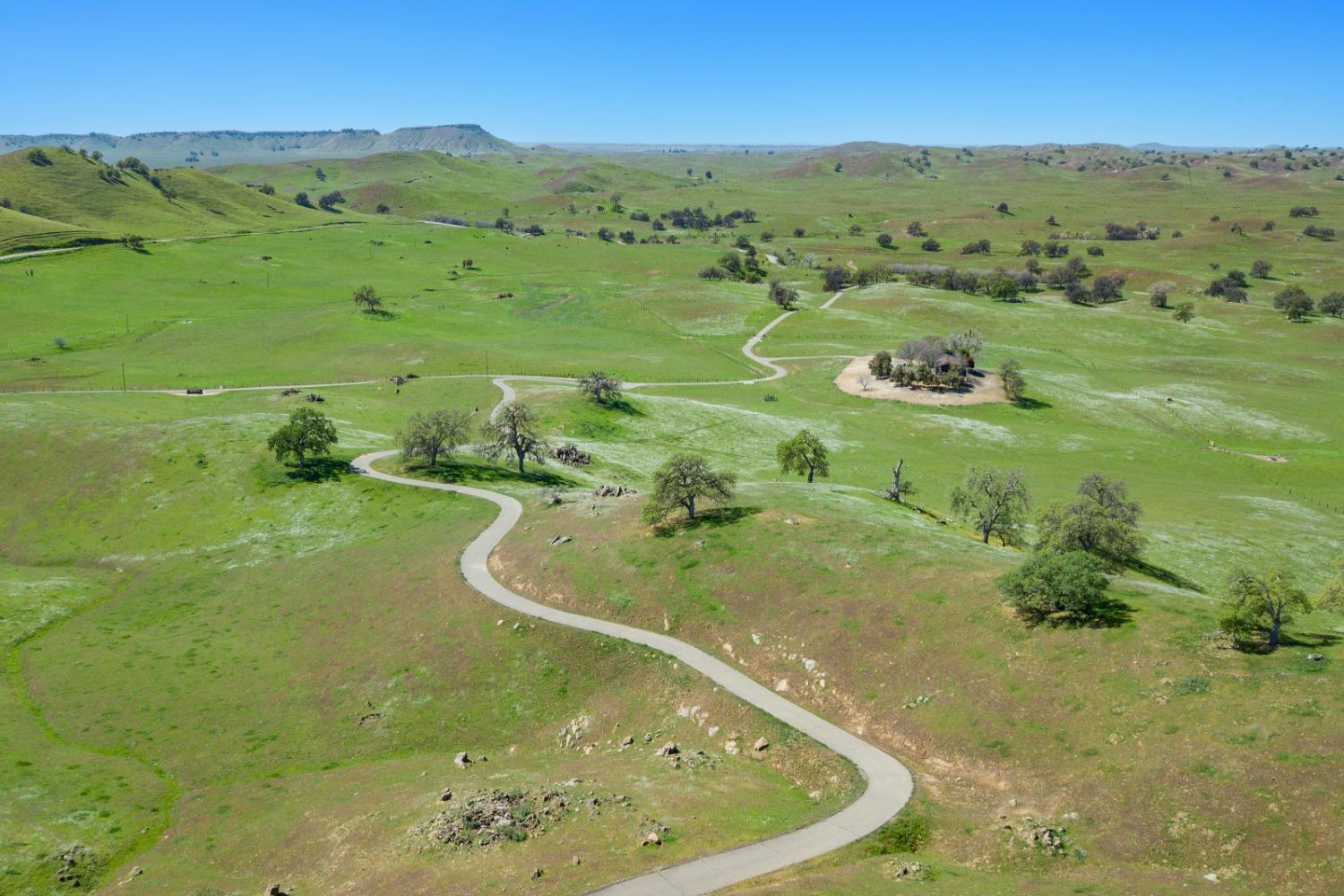 19623 Road 211, Friant, CA 93626