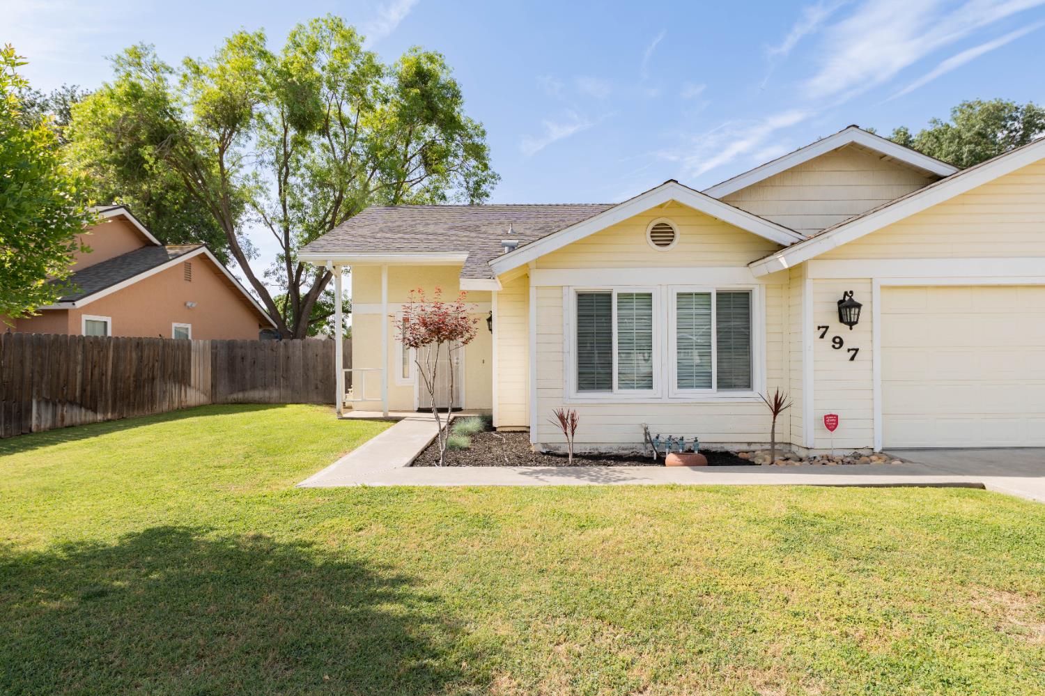 797 ELDERWOOD Ln, Lemoore, CA 93245