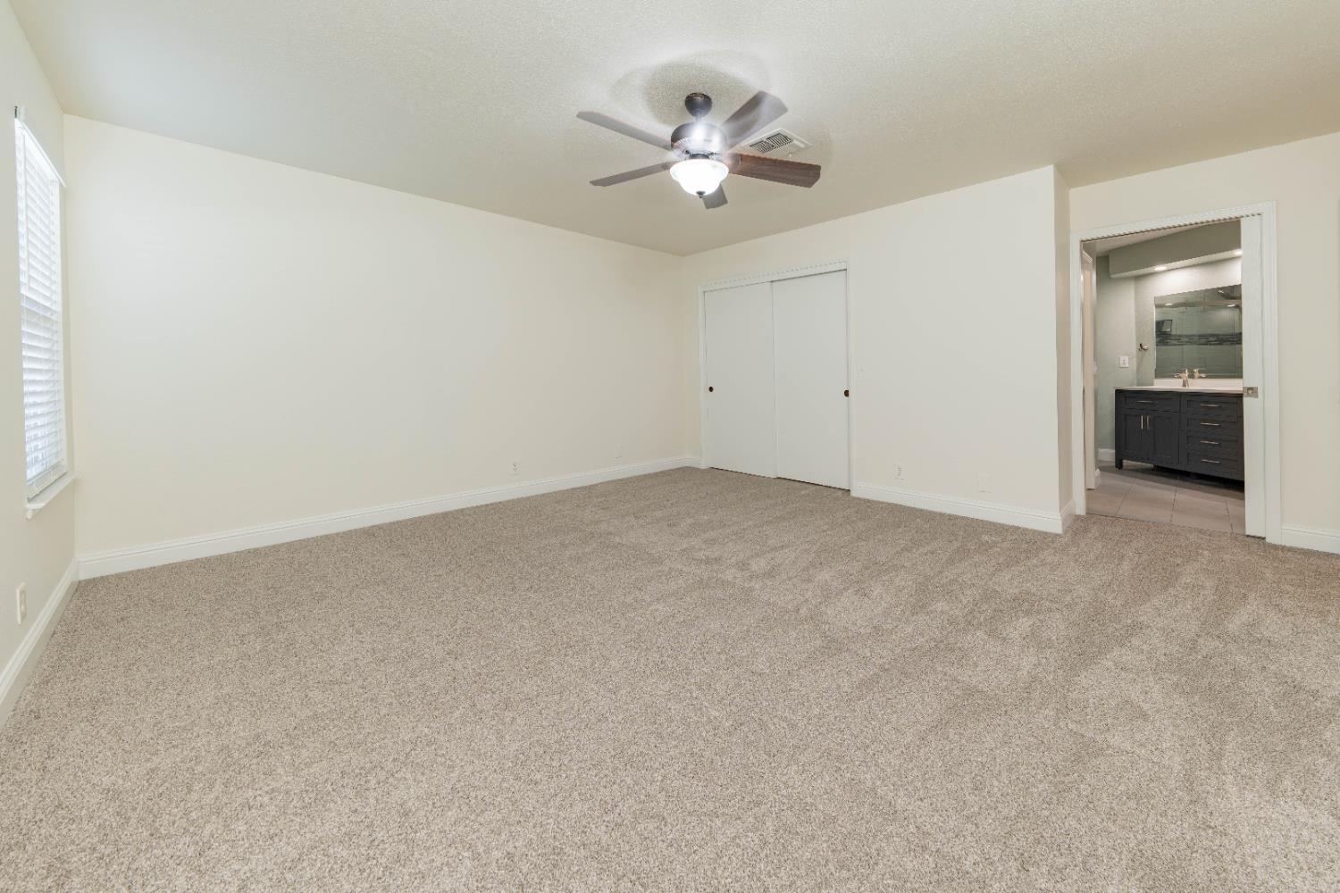 797 ELDERWOOD Ln, Lemoore, CA 93245