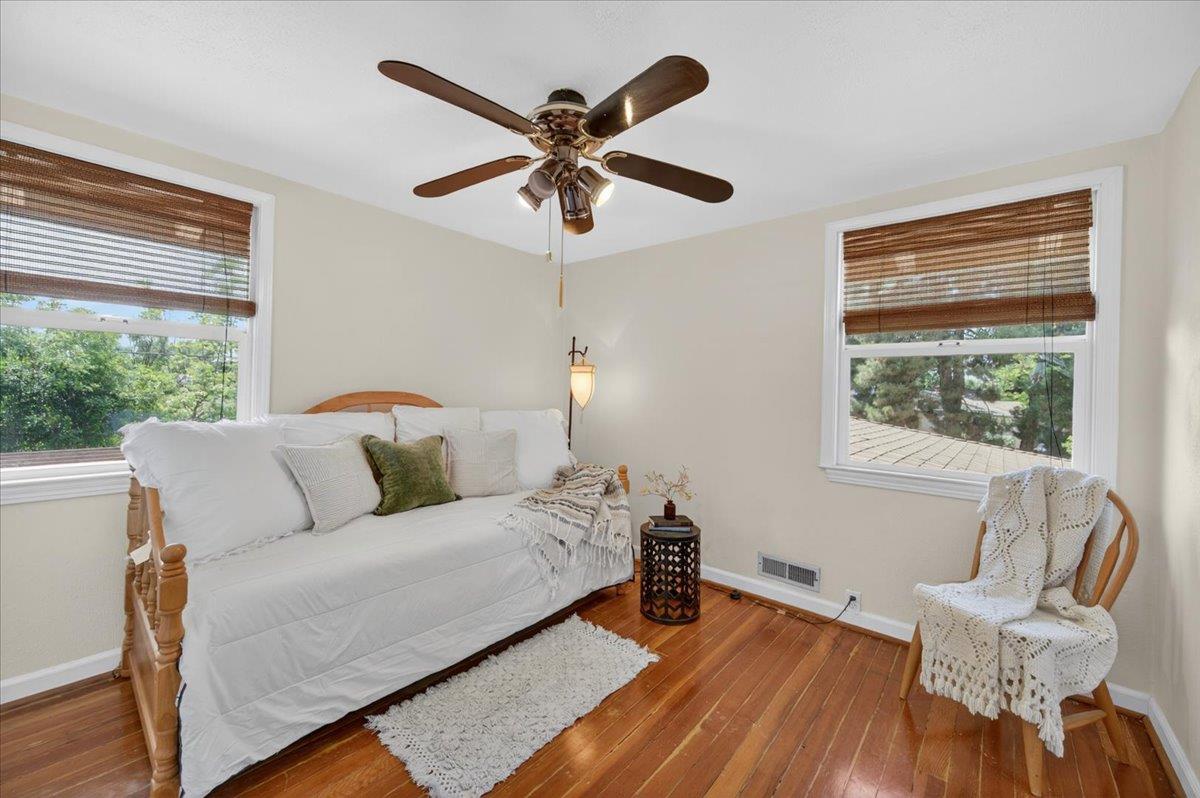 1220 E Sussex Way, Fresno, CA 93704