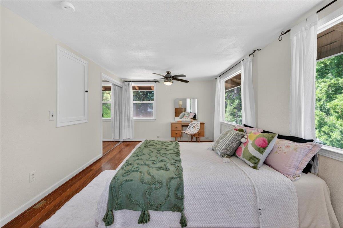 1220 E Sussex Way, Fresno, CA 93704