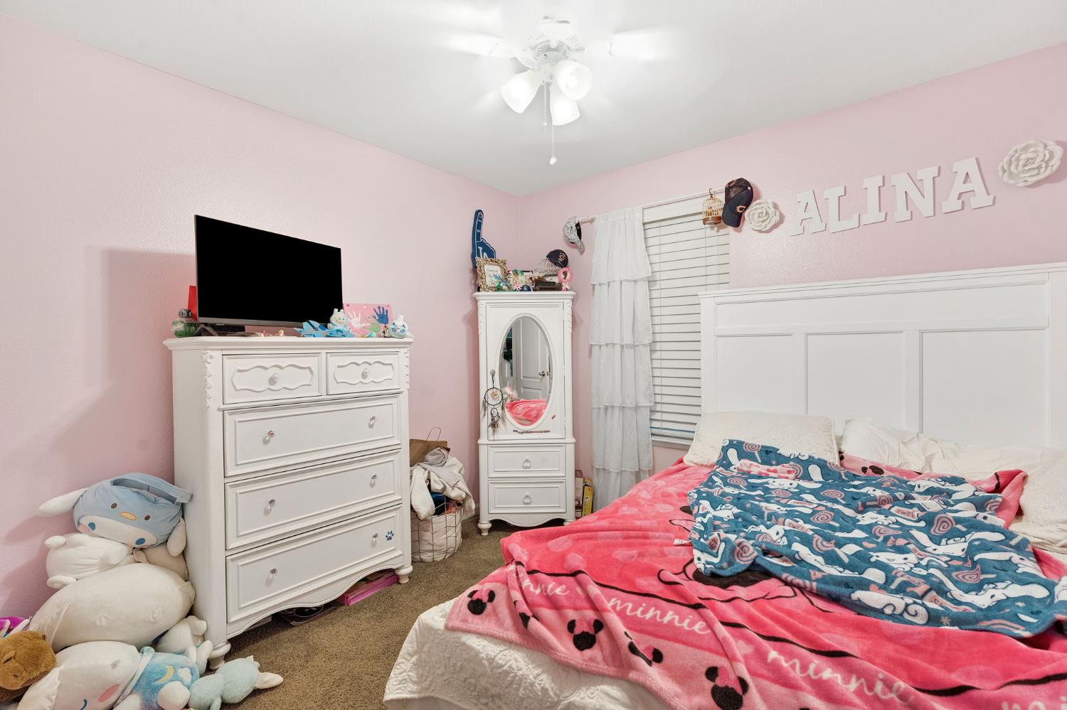 1418 Mandarin St, Madera, CA 93638