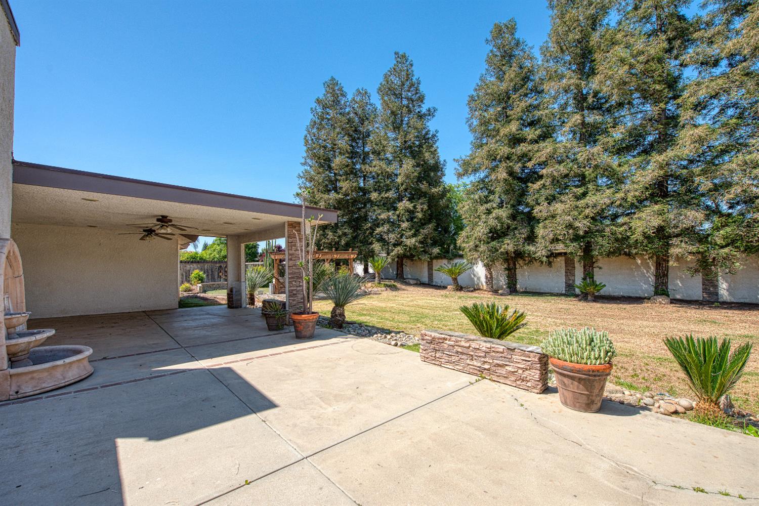 5358 W Clinton Ave, Fresno, CA 93722