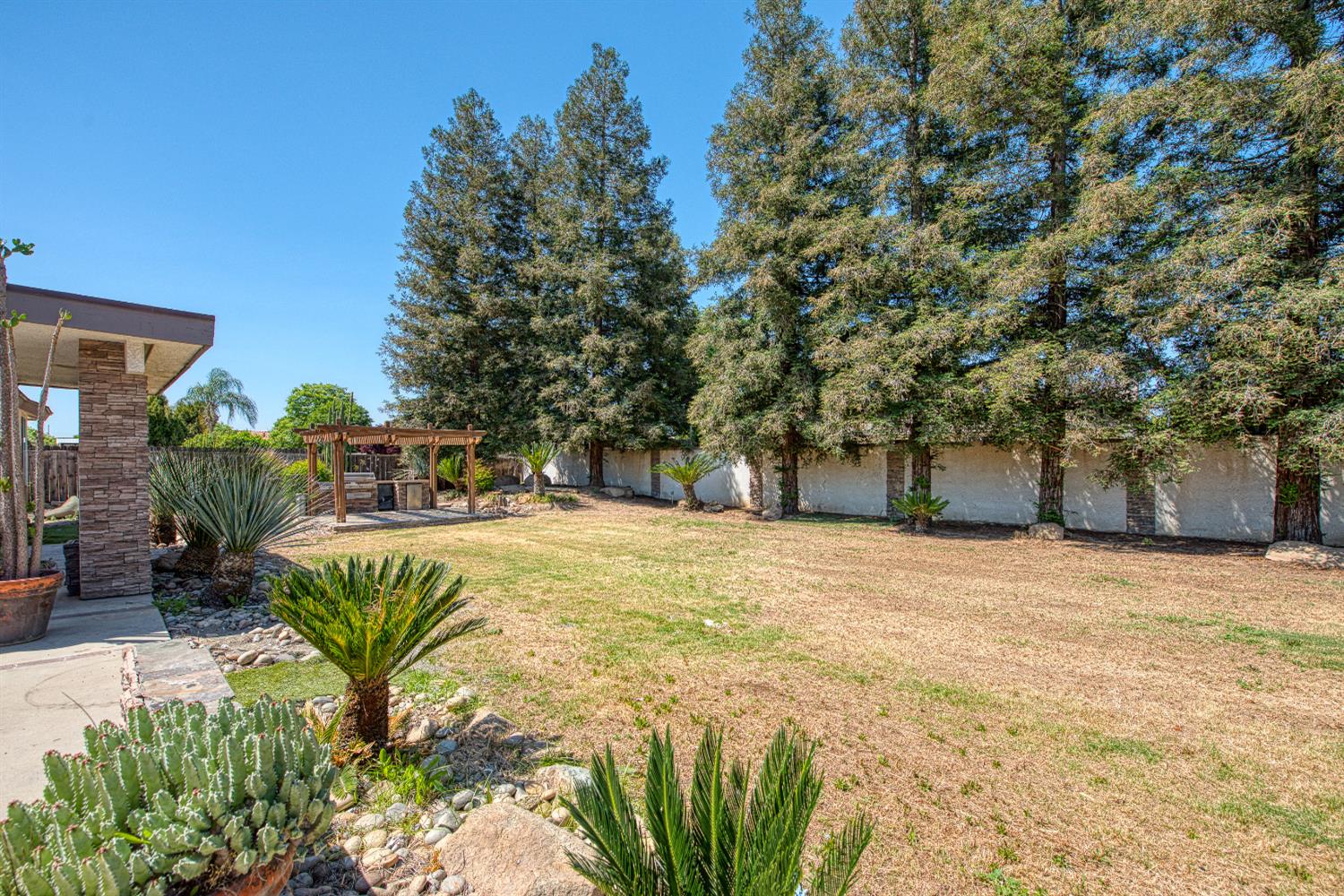 5358 W Clinton Ave, Fresno, CA 93722