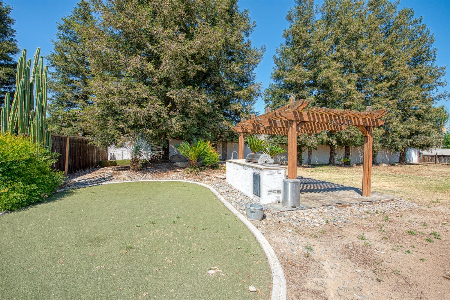 5358 W Clinton Ave, Fresno, CA 93722