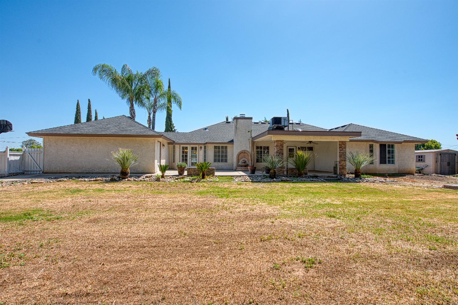 5358 W Clinton Ave, Fresno, CA 93722