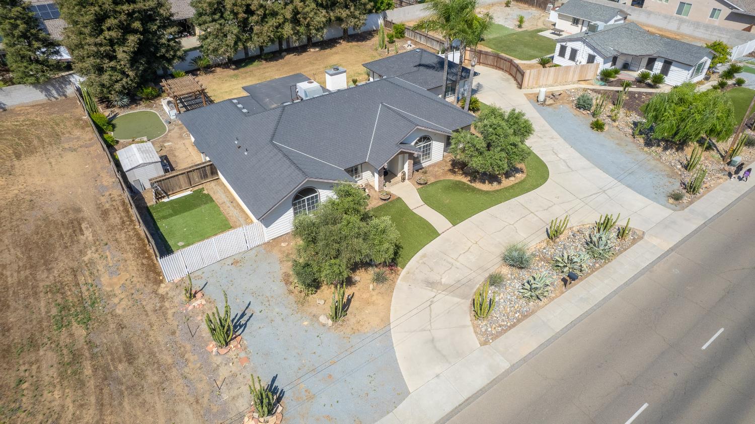 5358 W Clinton Ave, Fresno, CA 93722