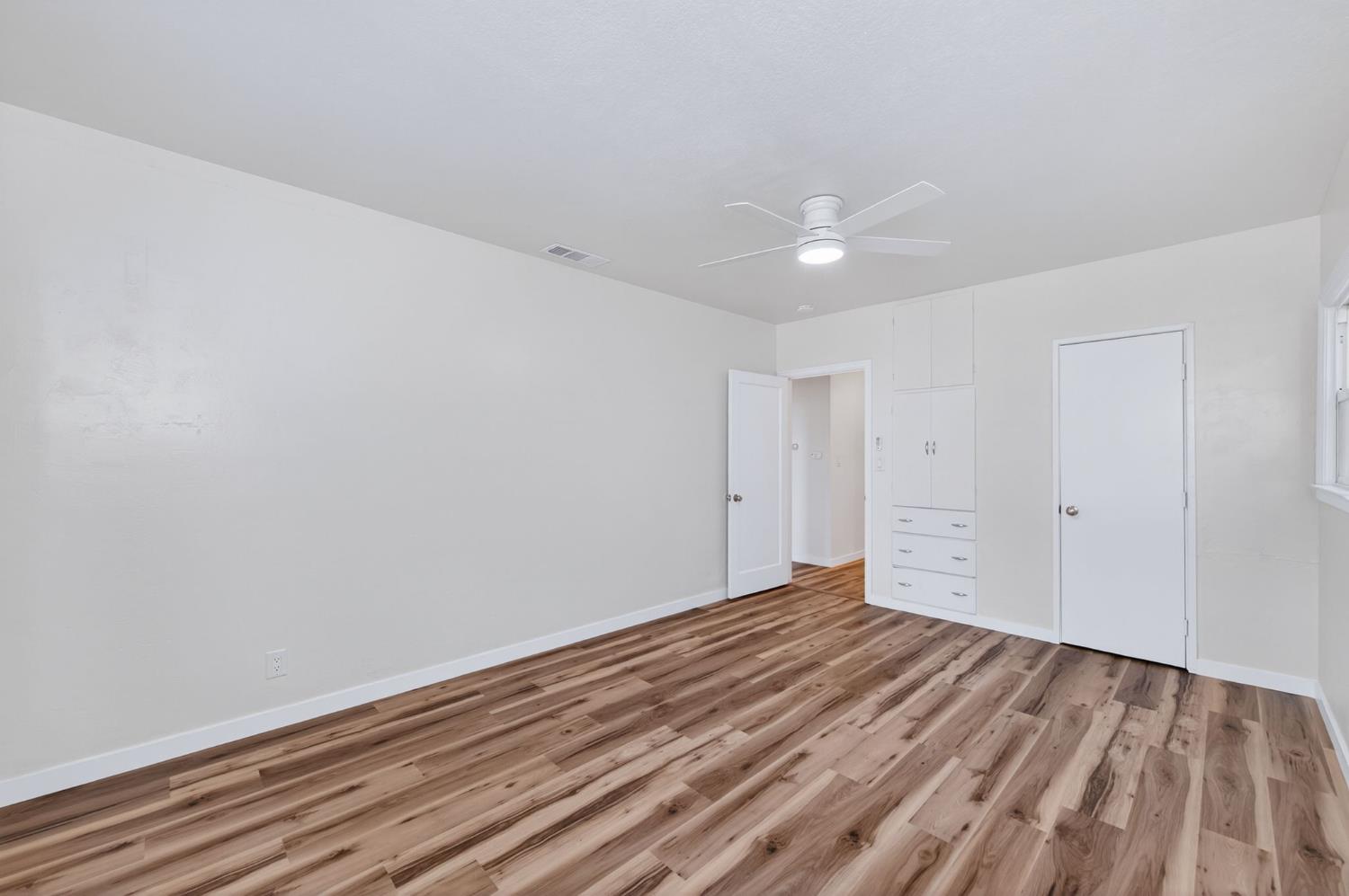 5732 S Peach Ave, Fresno, CA 93725