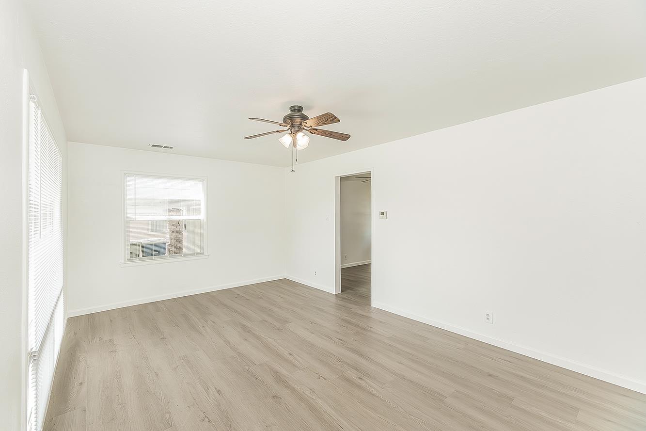 4057 N Hulbert Ave, Fresno, CA 93705