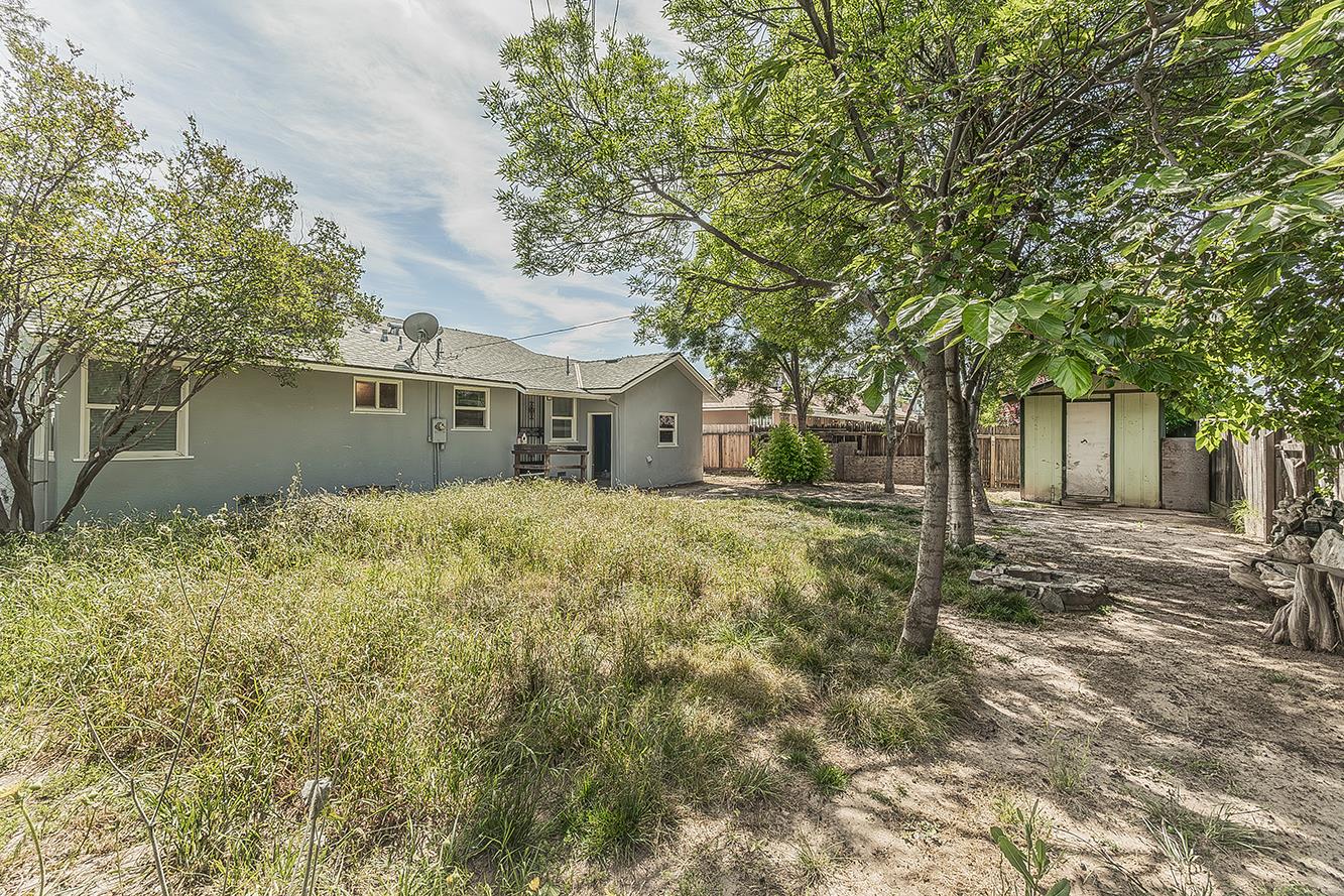 4057 N Hulbert Ave, Fresno, CA 93705