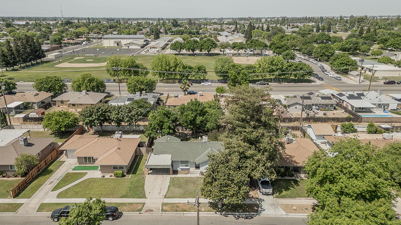 4057 N Hulbert Ave, Fresno, CA 93705