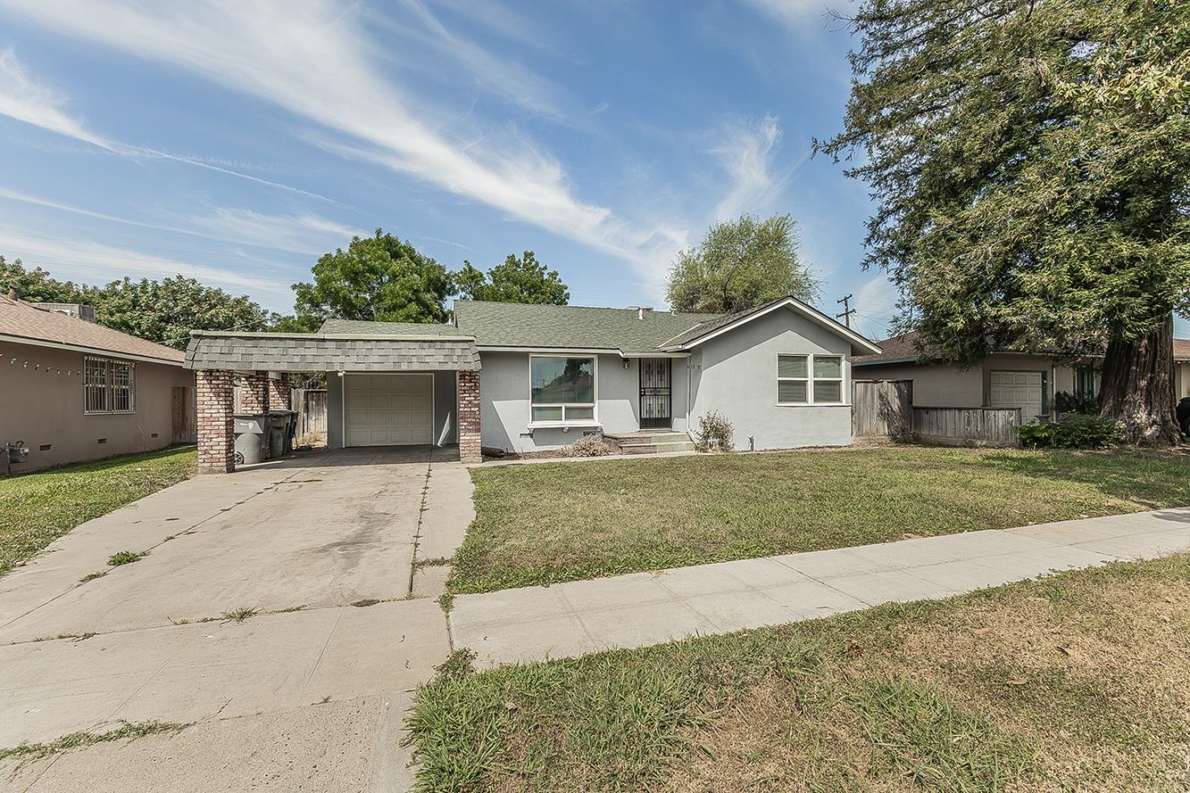 4057 N Hulbert Ave, Fresno, CA 93705