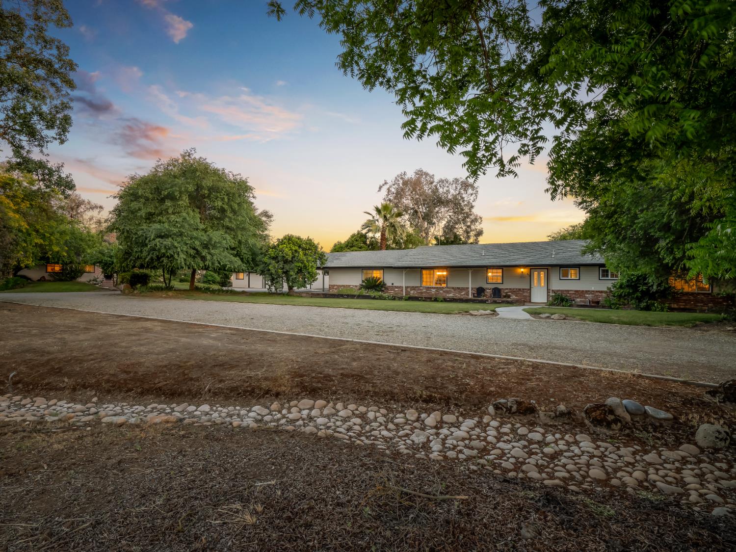 5731 E Copper Ave, Clovis, CA 93619