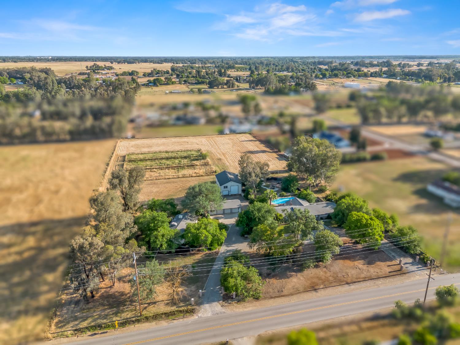 5731 E Copper Ave, Clovis, CA 93619