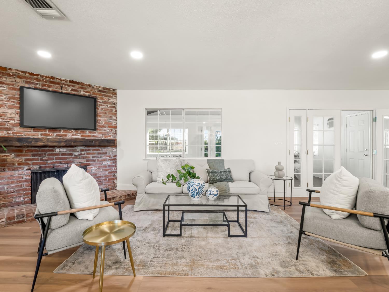 5731 E Copper Ave, Clovis, CA 93619