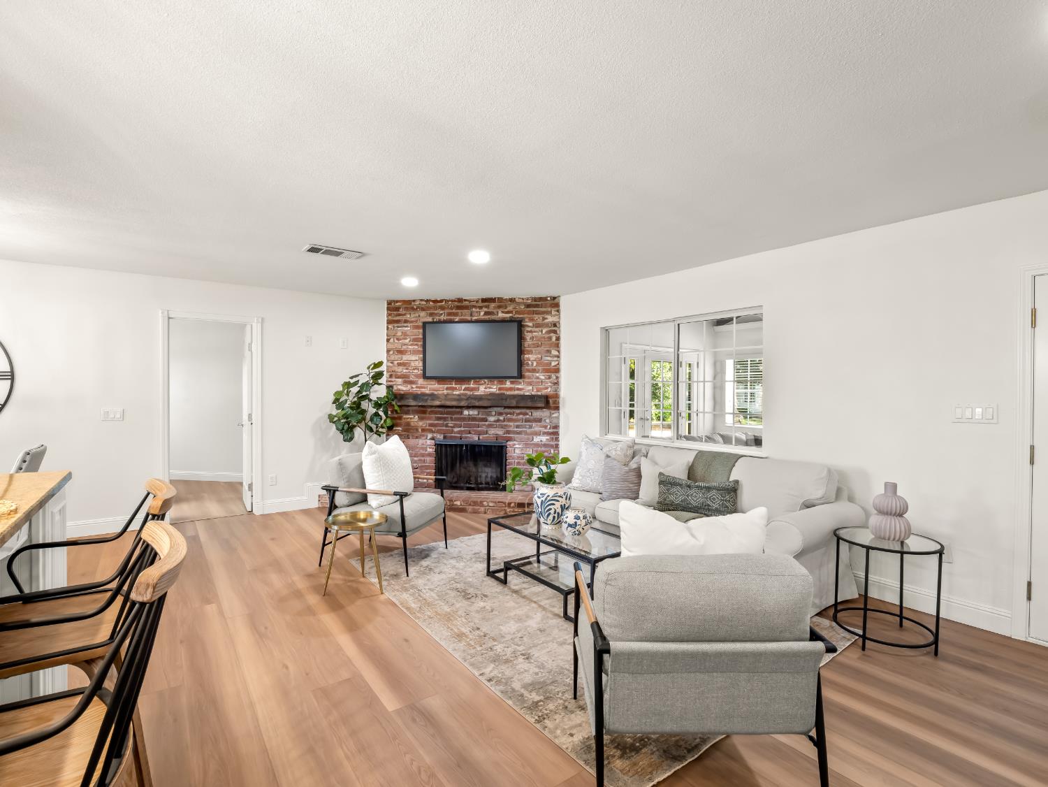 5731 E Copper Ave, Clovis, CA 93619