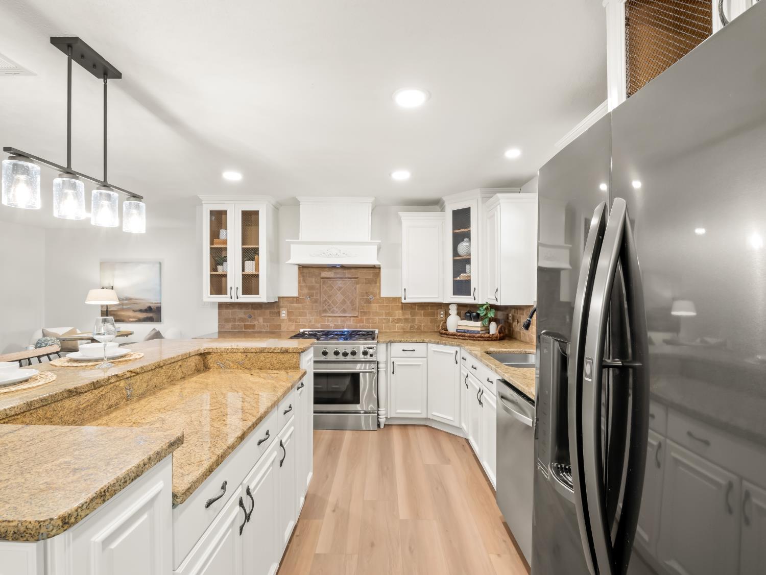 5731 E Copper Ave, Clovis, CA 93619