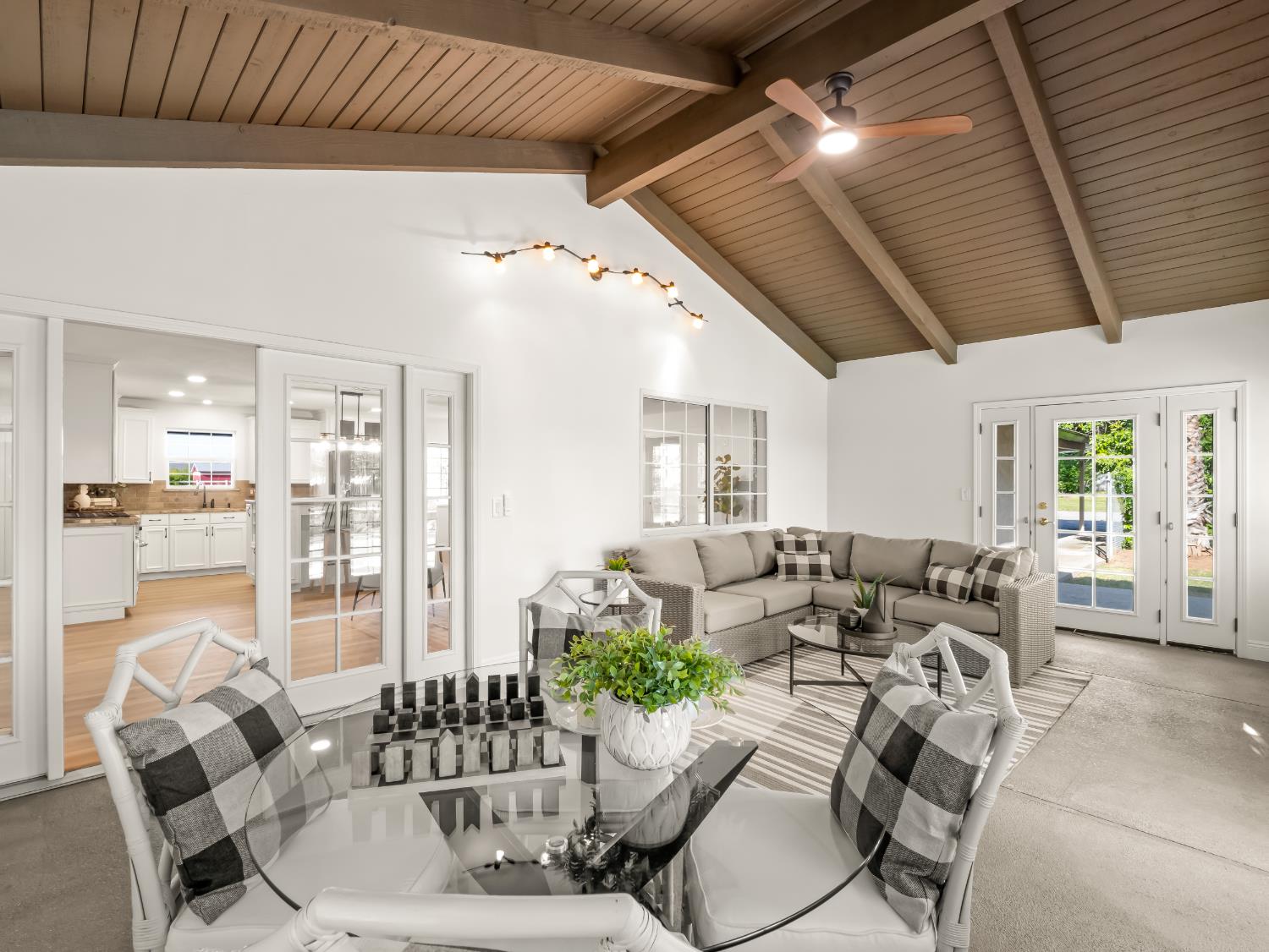 5731 E Copper Ave, Clovis, CA 93619