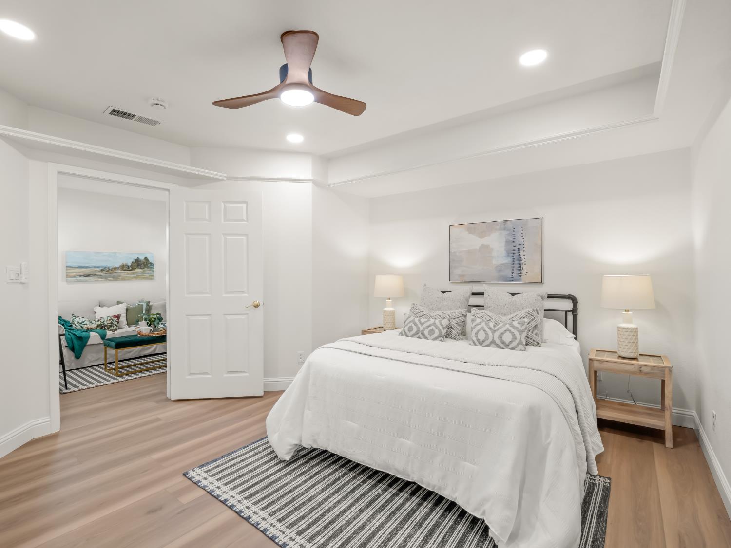 5731 E Copper Ave, Clovis, CA 93619