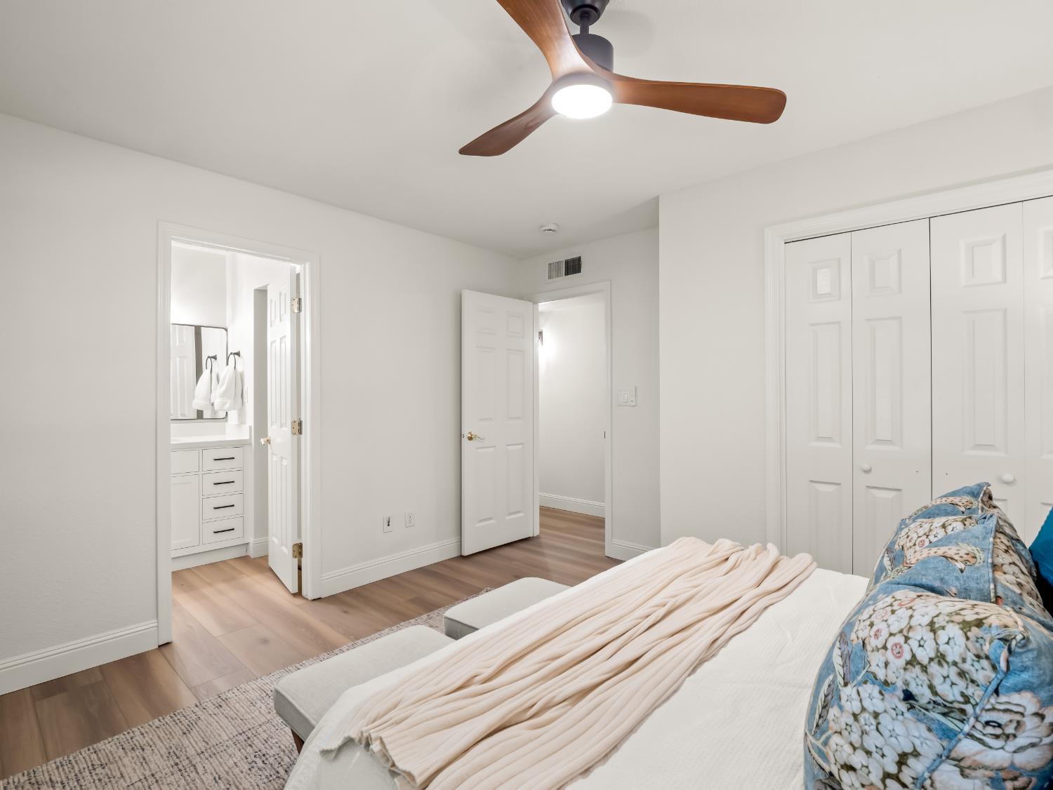 5731 E Copper Ave, Clovis, CA 93619