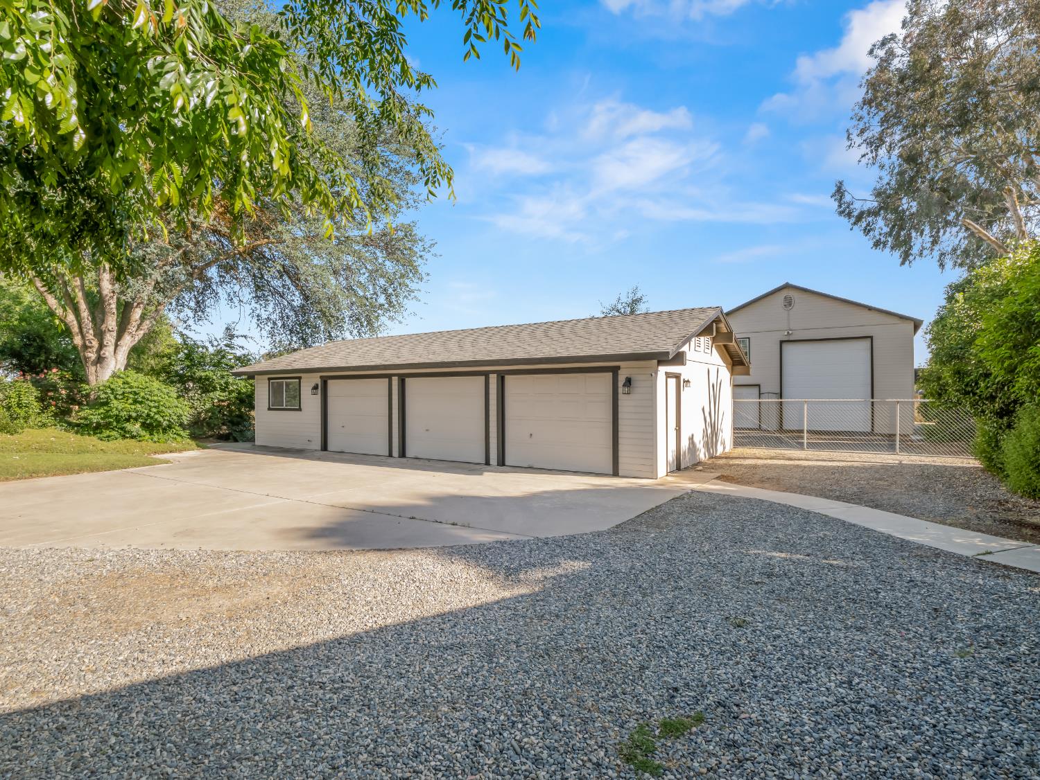 5731 E Copper Ave, Clovis, CA 93619