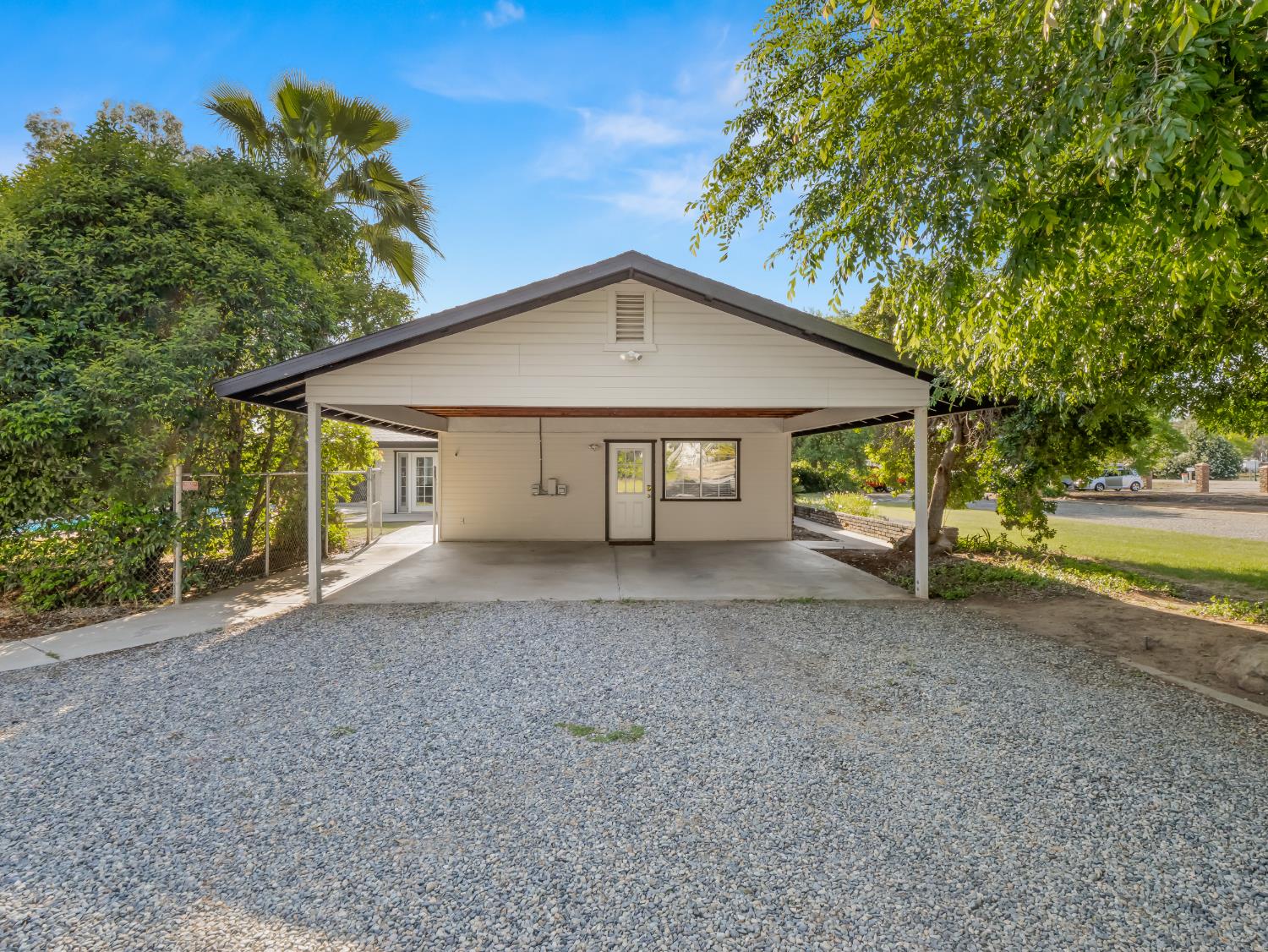 5731 E Copper Ave, Clovis, CA 93619