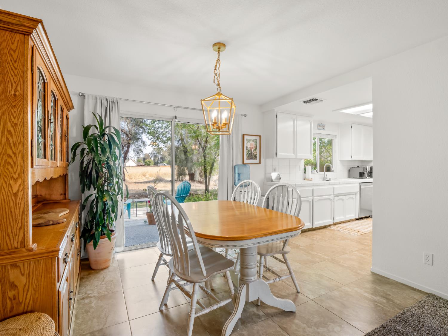 5731 E Copper Ave, Clovis, CA 93619