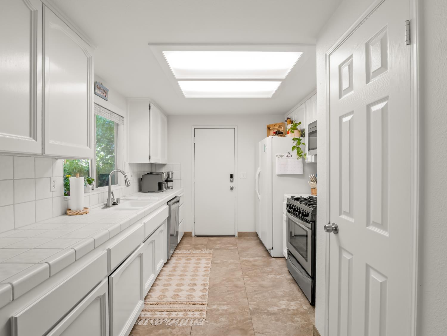 5731 E Copper Ave, Clovis, CA 93619