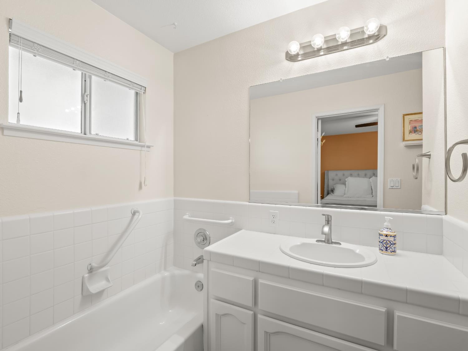 5731 E Copper Ave, Clovis, CA 93619