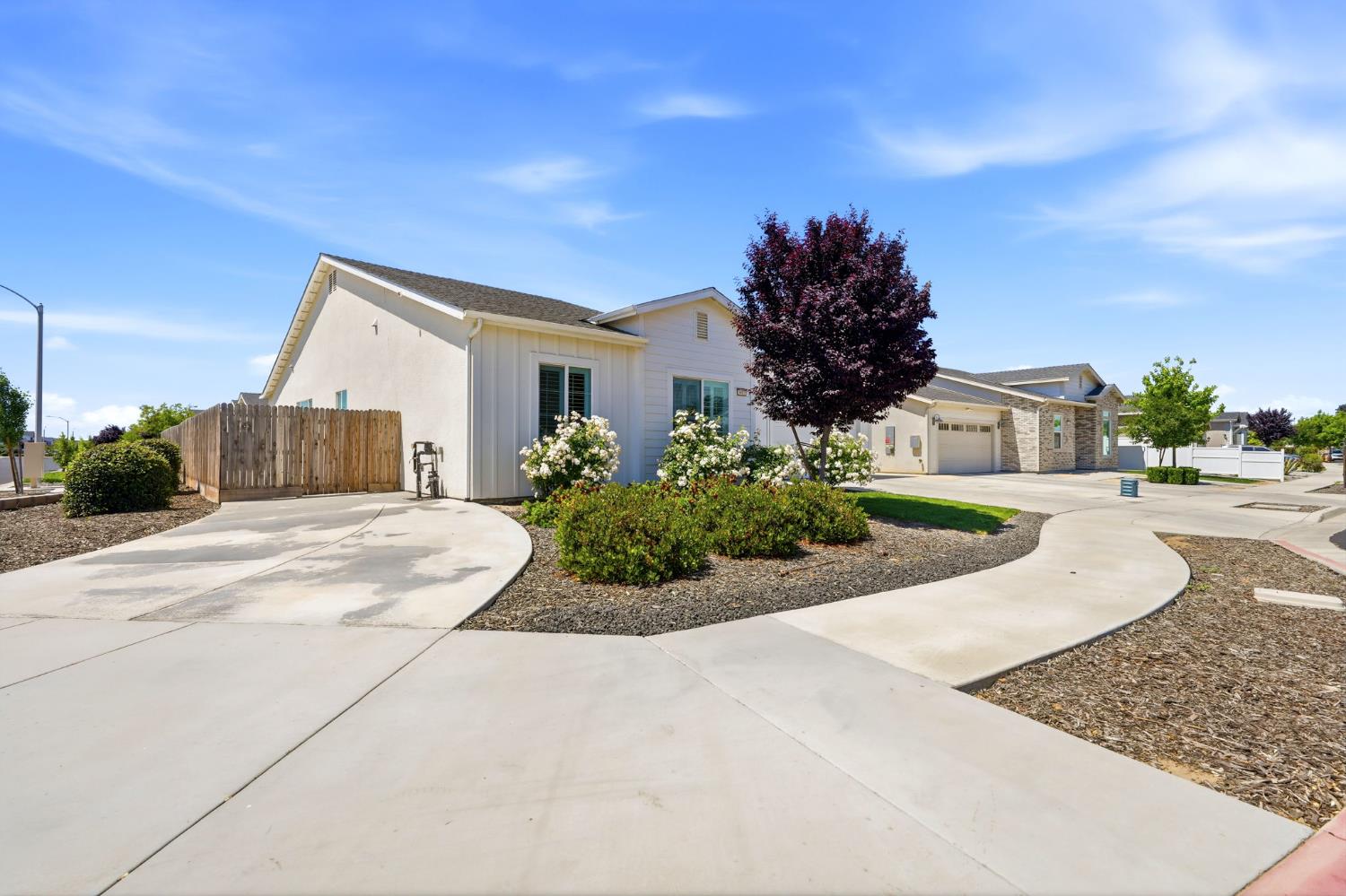 3617 N Santa Fe St, Visalia, CA 93291