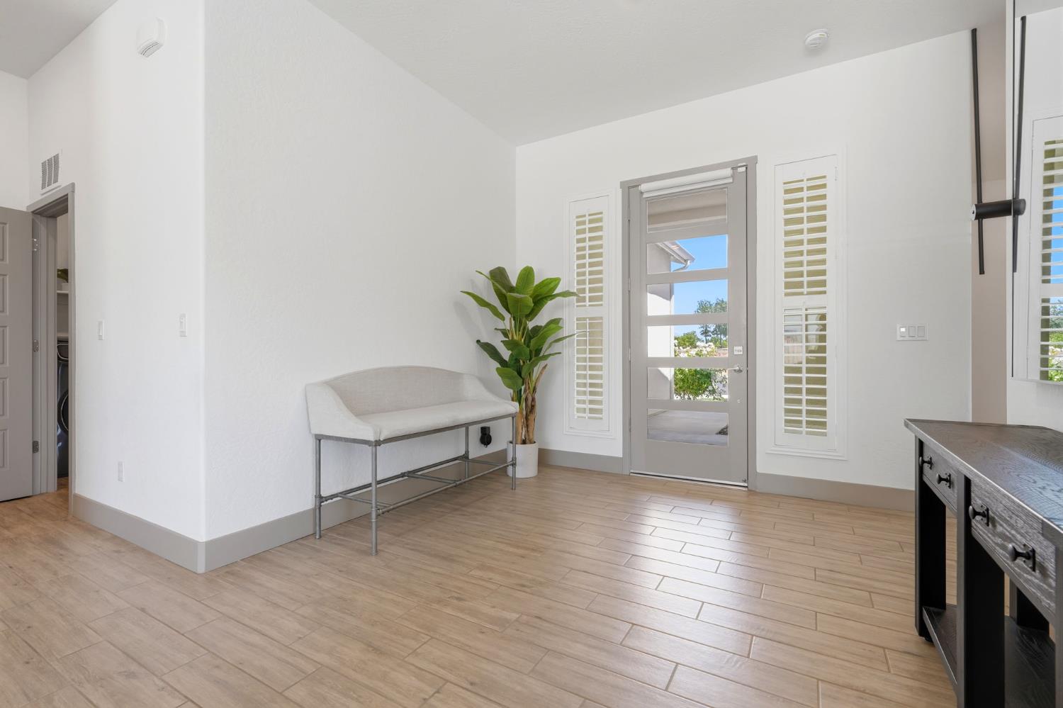 3617 N Santa Fe St, Visalia, CA 93291