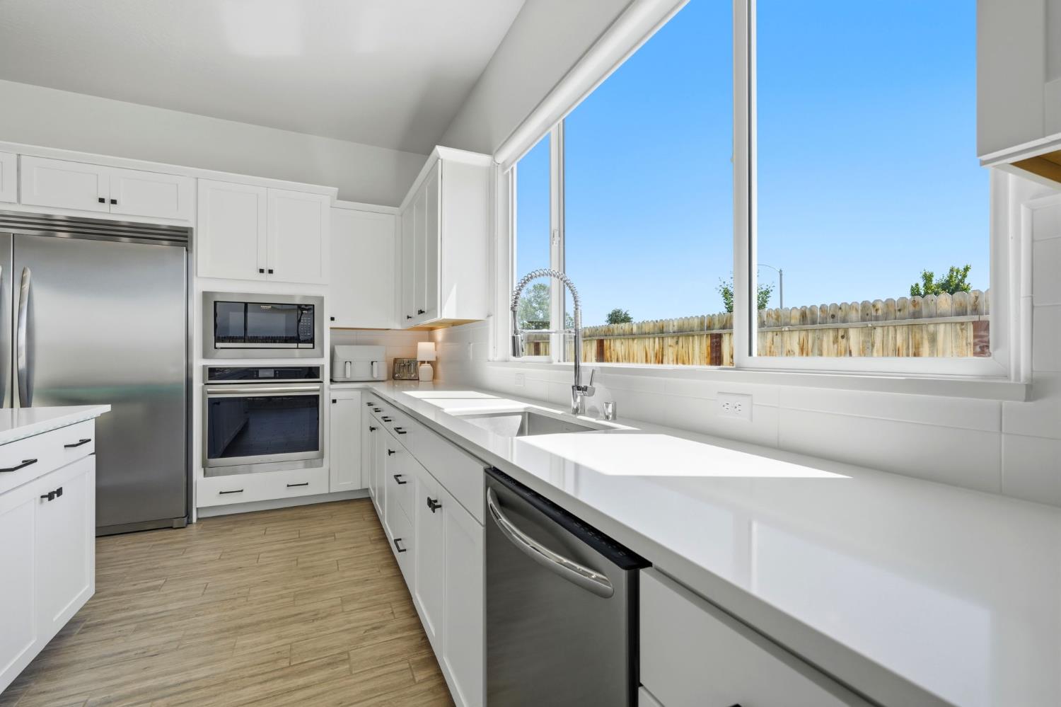 3617 N Santa Fe St, Visalia, CA 93291