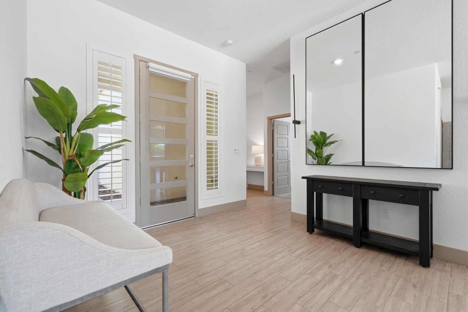 3617 N Santa Fe St, Visalia, CA 93291