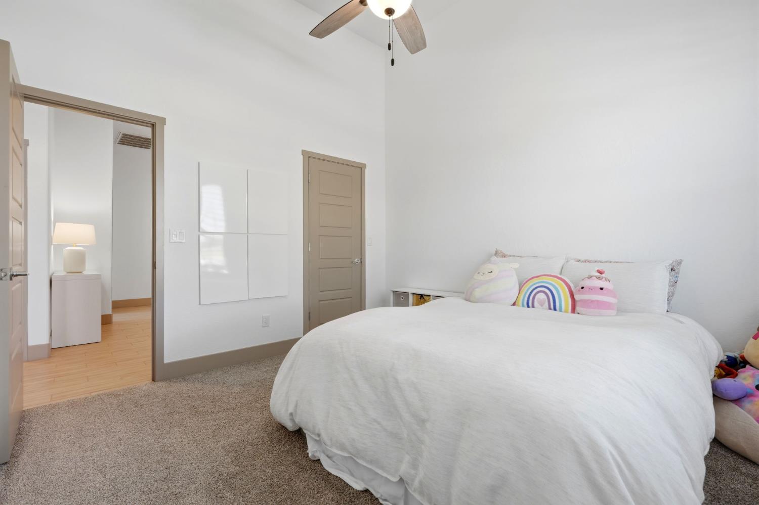 3617 N Santa Fe St, Visalia, CA 93291