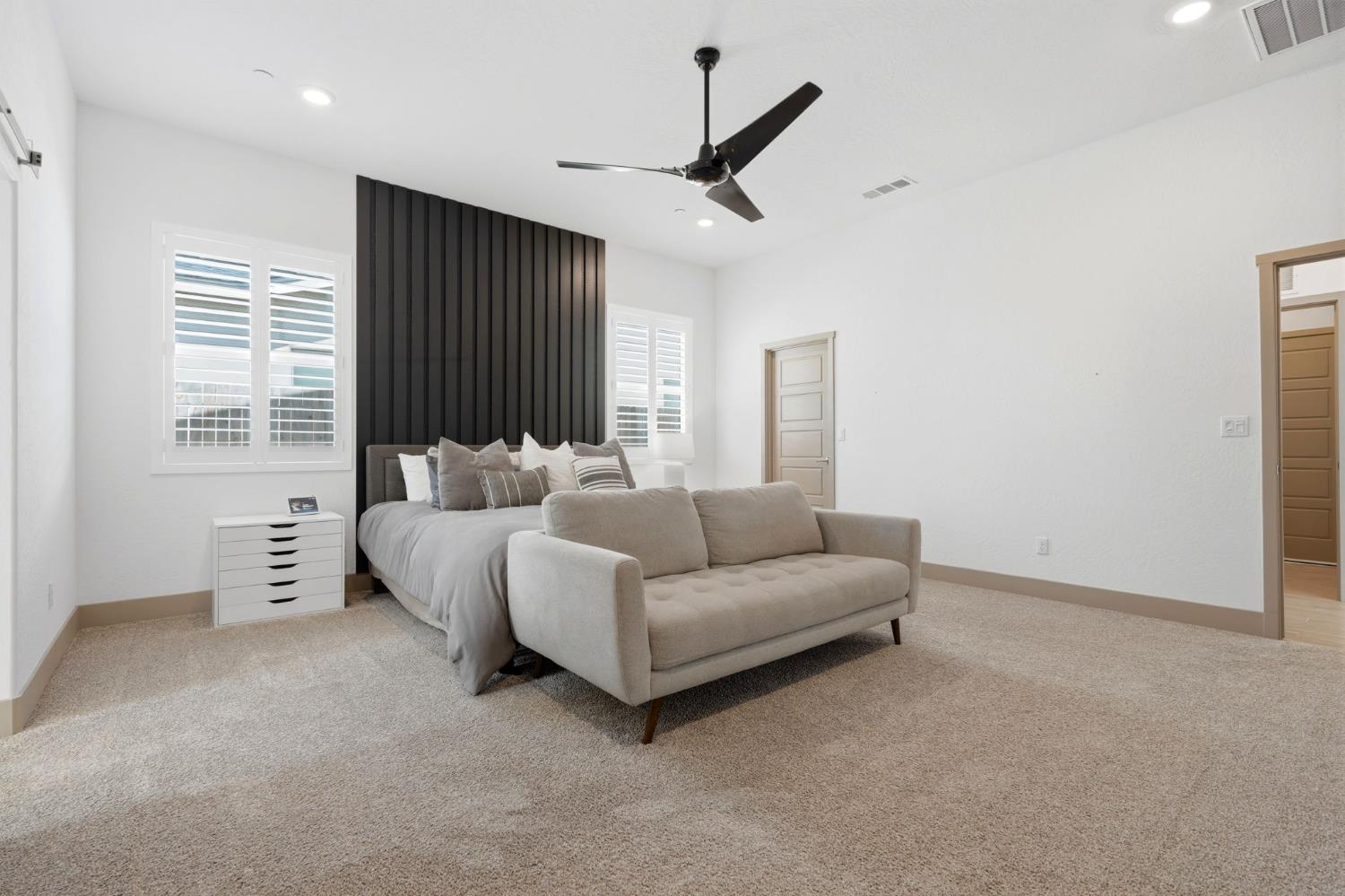 3617 N Santa Fe St, Visalia, CA 93291