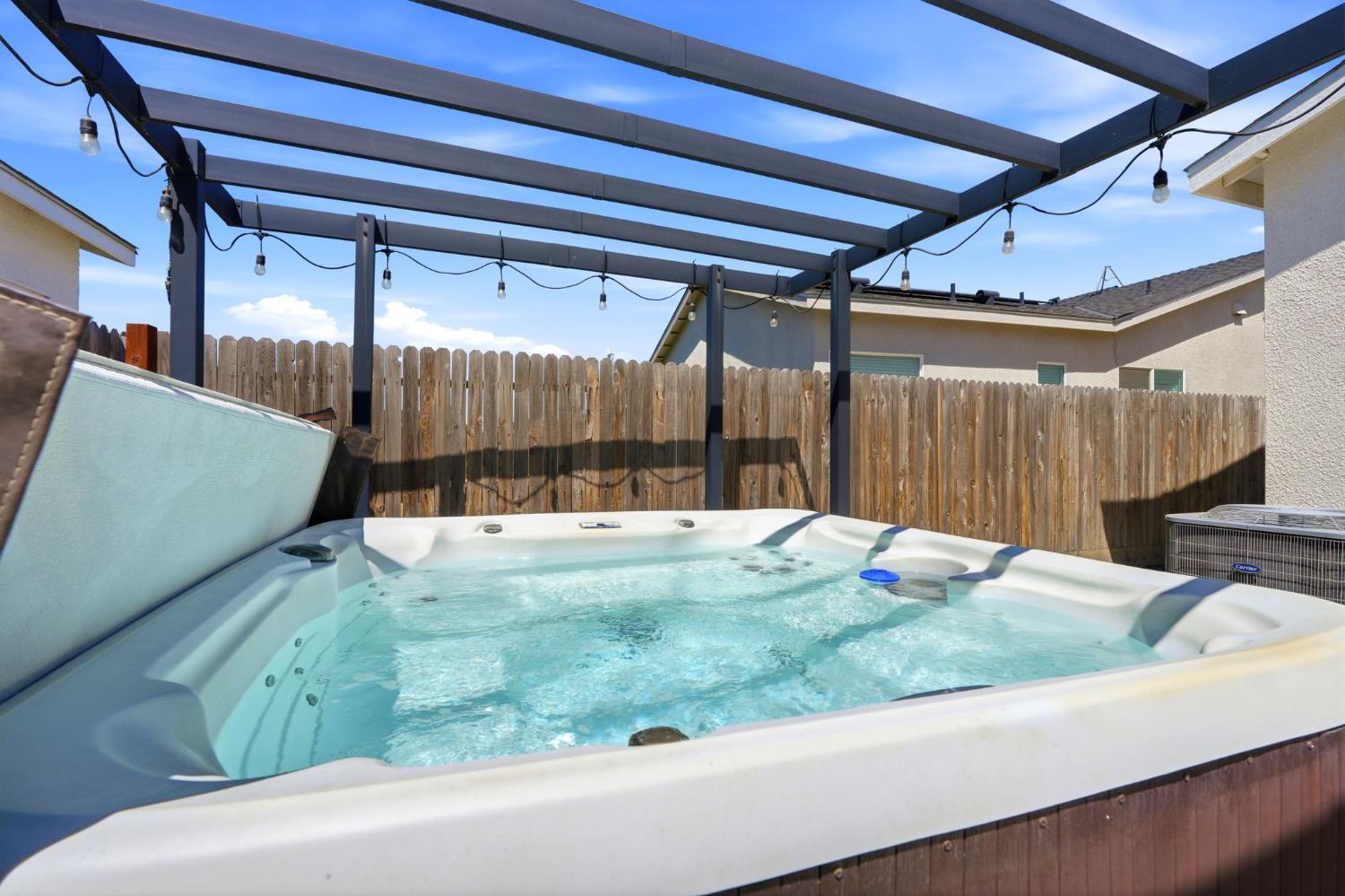 3617 N Santa Fe St, Visalia, CA 93291