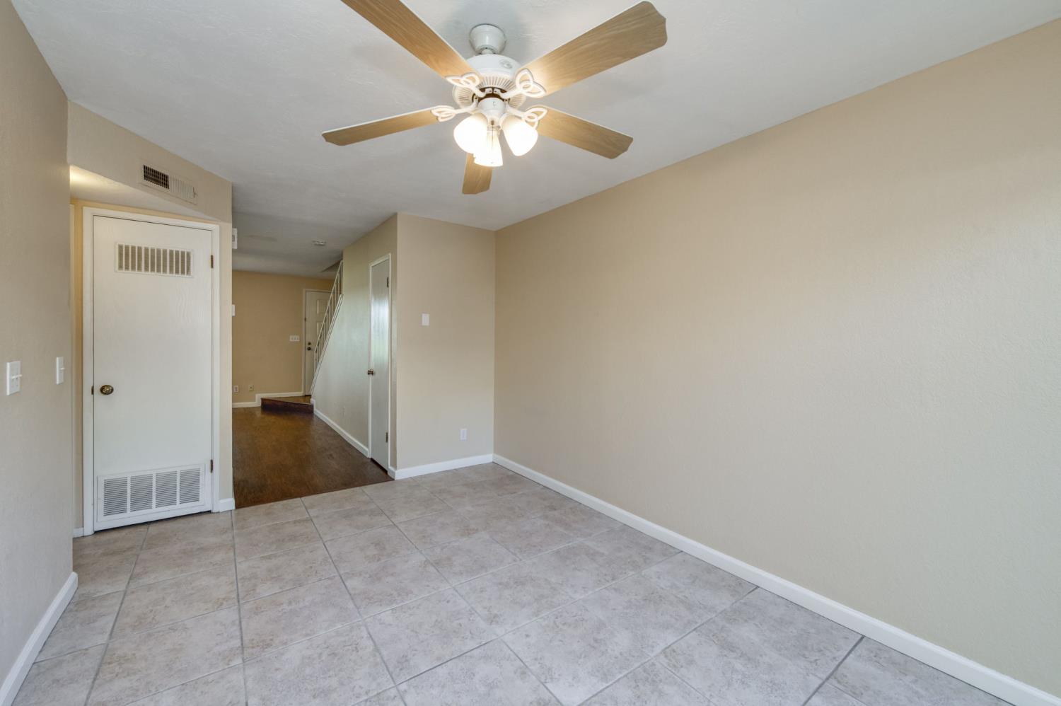 4747 N Woodrow Ave #120, Fresno, CA 93726