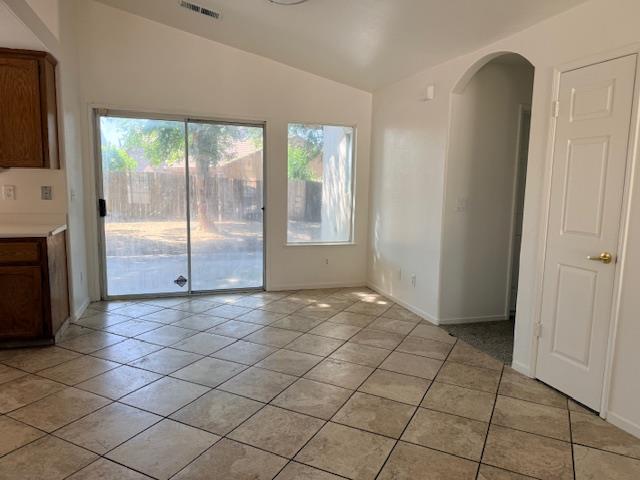 718 Gamay Ave, Madera, CA 93637