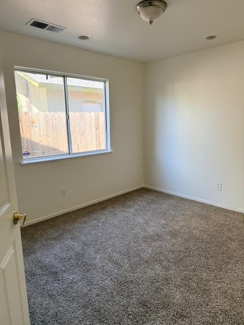 718 Gamay Ave, Madera, CA 93637