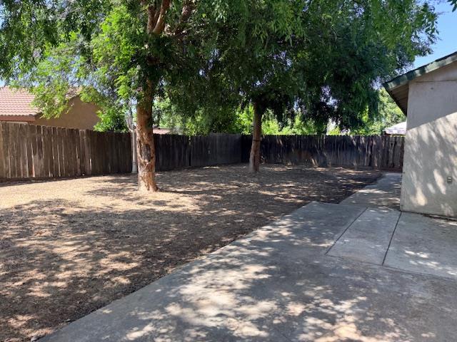 718 Gamay Ave, Madera, CA 93637