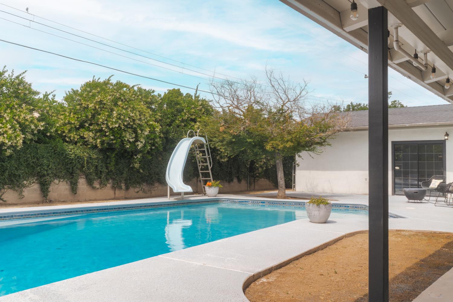 5739 N Pleasant Ave, Fresno, CA 93711