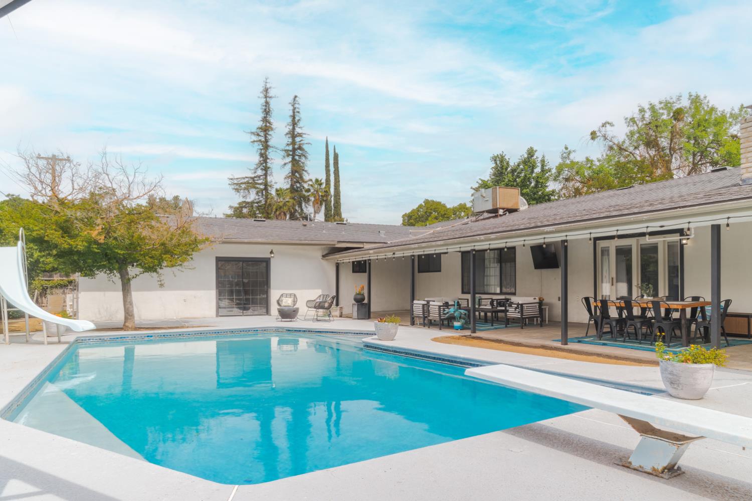 5739 N Pleasant Ave, Fresno, CA 93711